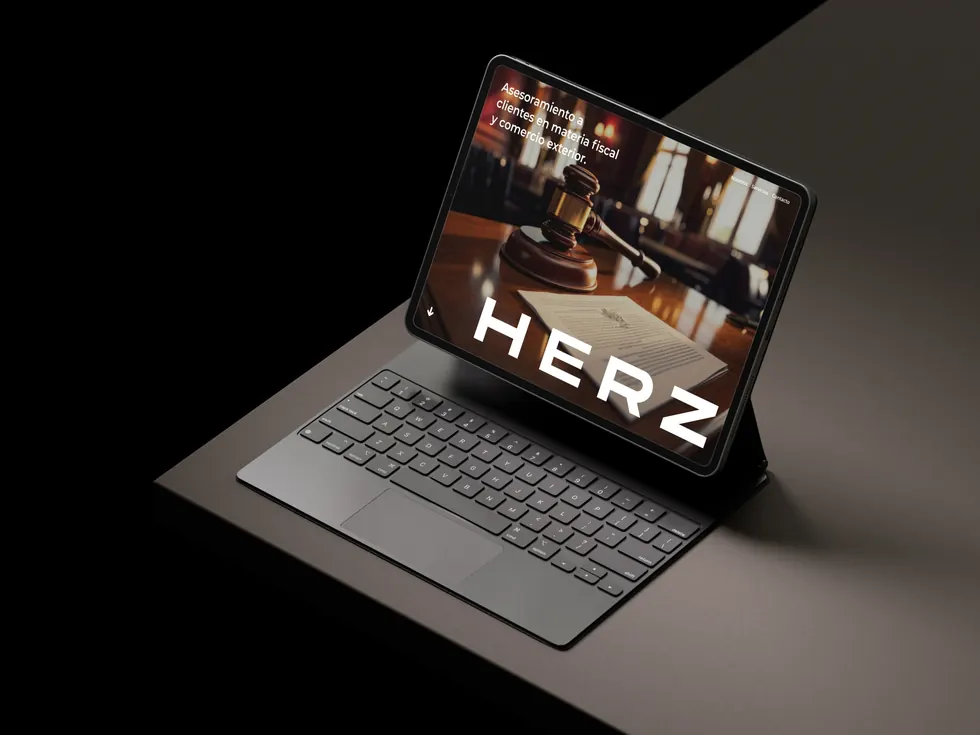 Sitio web de HERZ en una tableta
